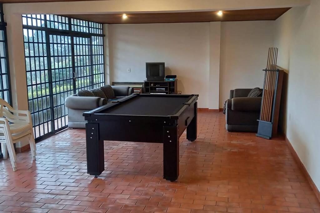 Casa E Vista Privilegiadas No Alto Do Capivari Campos do Jordão Esterno foto