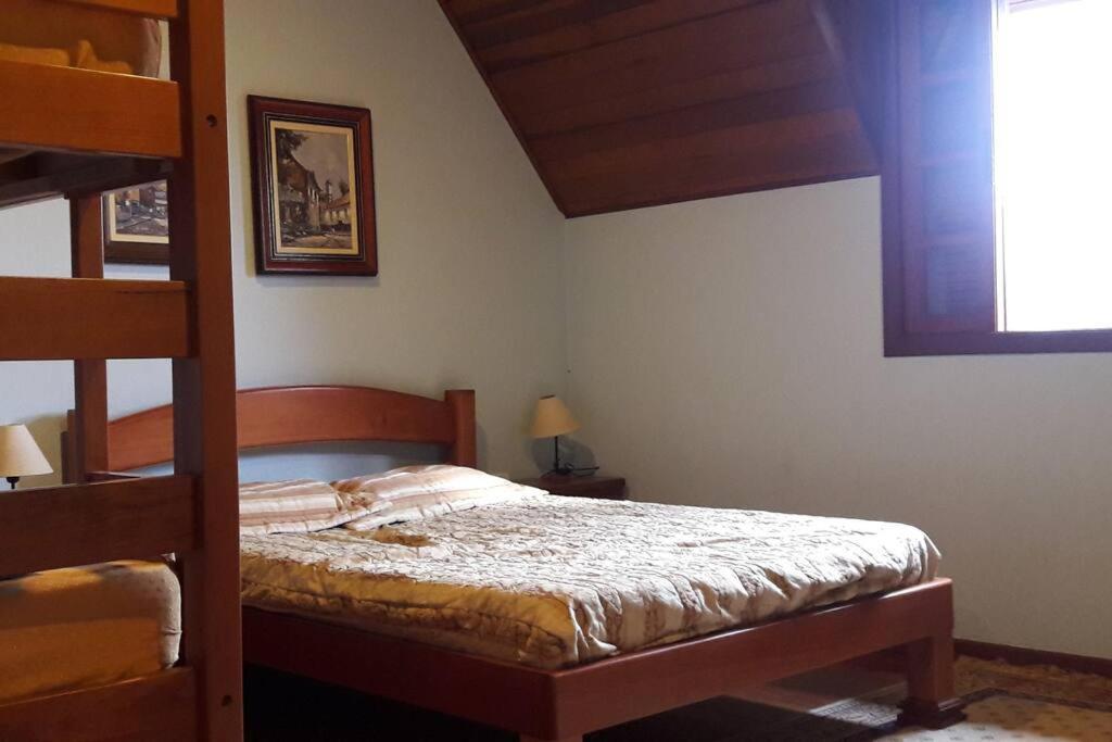 Casa E Vista Privilegiadas No Alto Do Capivari Campos do Jordão Esterno foto