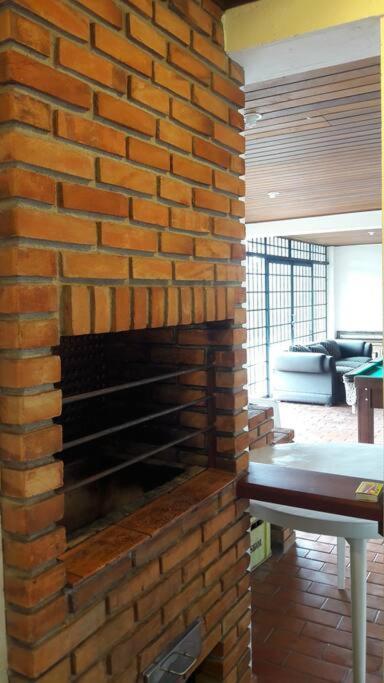 Casa E Vista Privilegiadas No Alto Do Capivari Campos do Jordão Esterno foto
