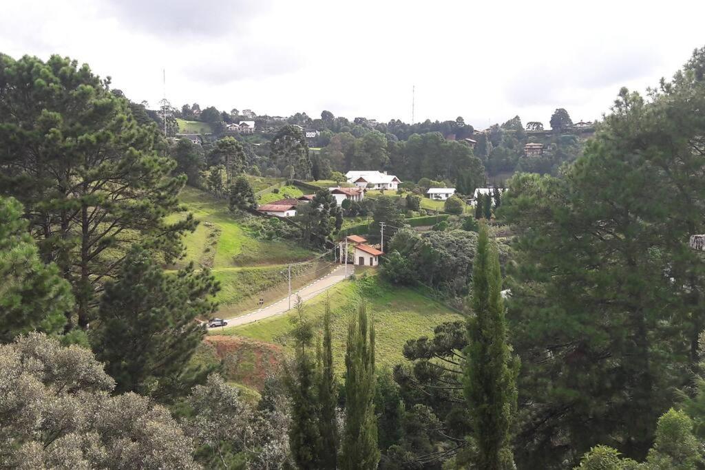 Casa E Vista Privilegiadas No Alto Do Capivari Campos do Jordão Esterno foto