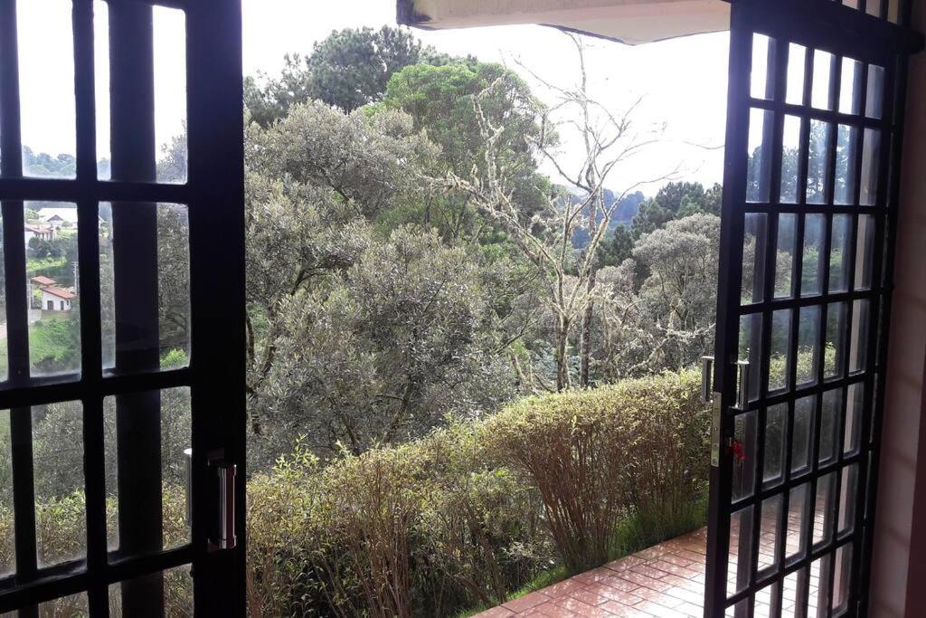 Casa E Vista Privilegiadas No Alto Do Capivari Campos do Jordão Esterno foto