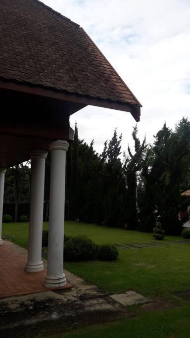 Casa E Vista Privilegiadas No Alto Do Capivari Campos do Jordão Esterno foto