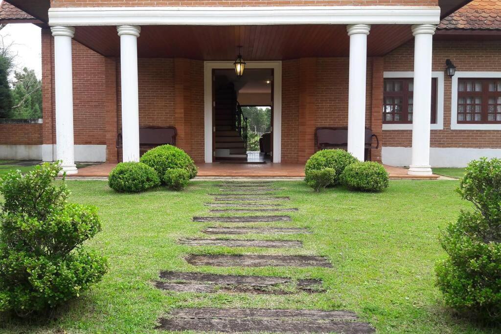 Casa E Vista Privilegiadas No Alto Do Capivari Campos do Jordão Esterno foto